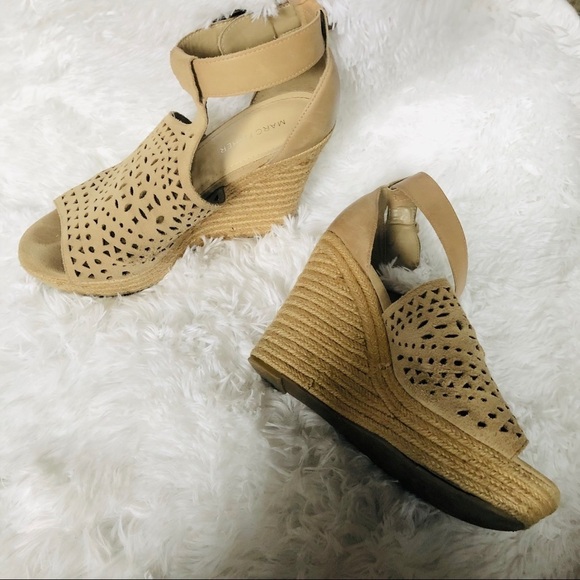 Marc Fisher Hasina Espadrille Suede Wedges 9 Tan Open Peep Toe Cutout Buckle - Picture 2 of 8